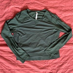 Lululemon long sleeve exercise shirt
